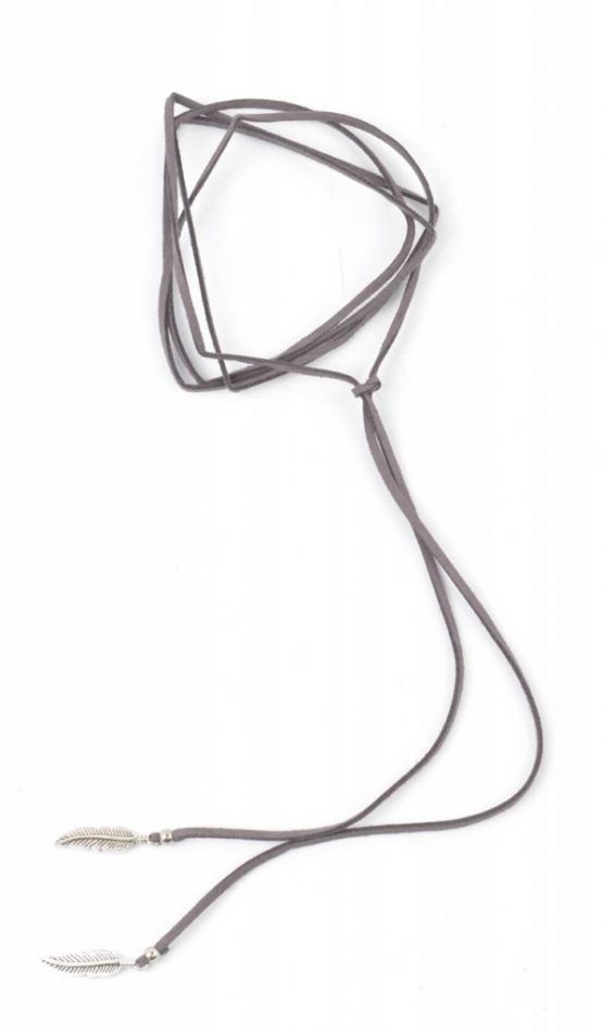 Lange choker ketting met veren