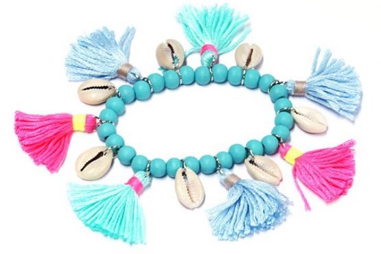 Blauwe Ibizastyle armband met kwastjes
